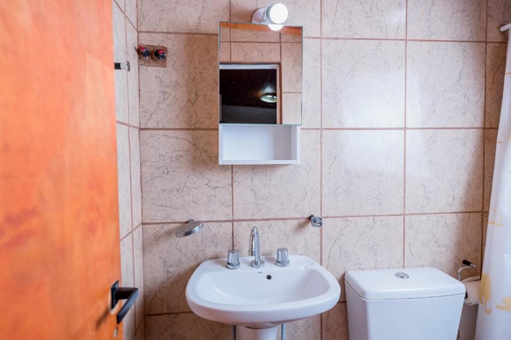 Hotel Alojamiento Raque-Lito photo 3