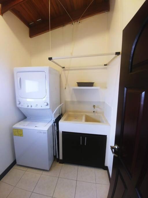 Luxury Apt, fully equipped, near to SJO airport photo 1