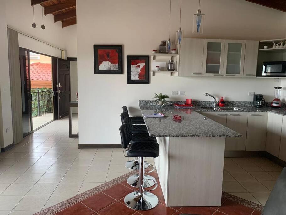 Luxury Apt, fully equipped, near to SJO airport photo 3