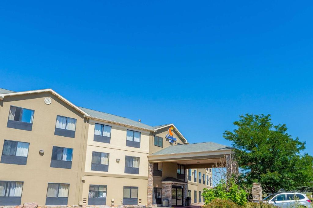Comfort Inn North - Air Force Academy Area image