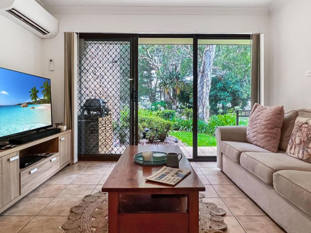 Bay Parklands Unit 59 2 Gowrie Avenue photo 1