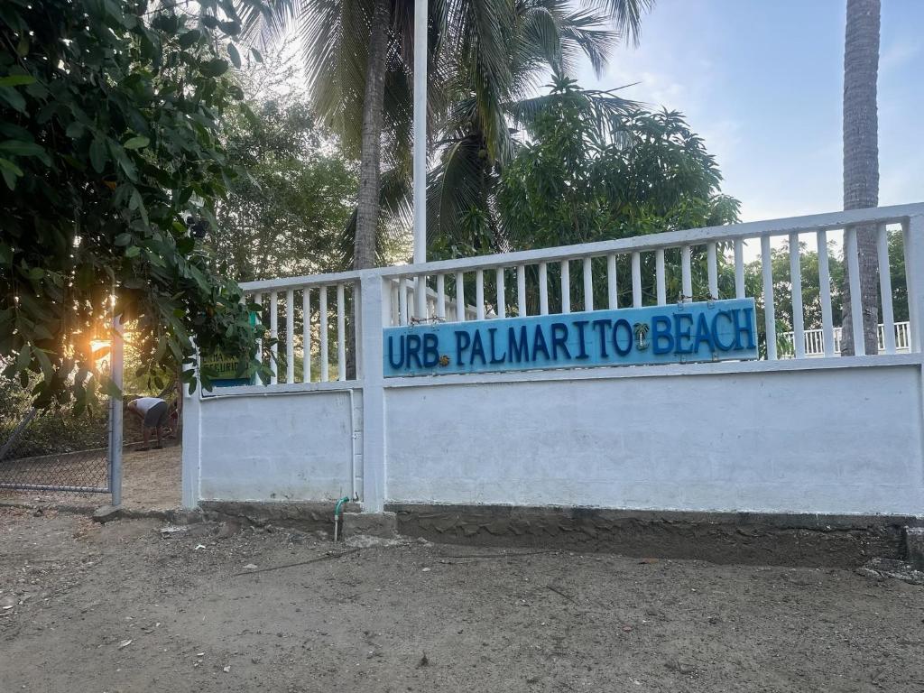 Sharick Beach House photo 2