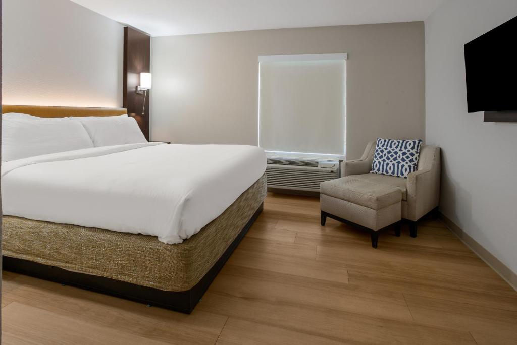 The Marco Hotel Lake Charles photo 2