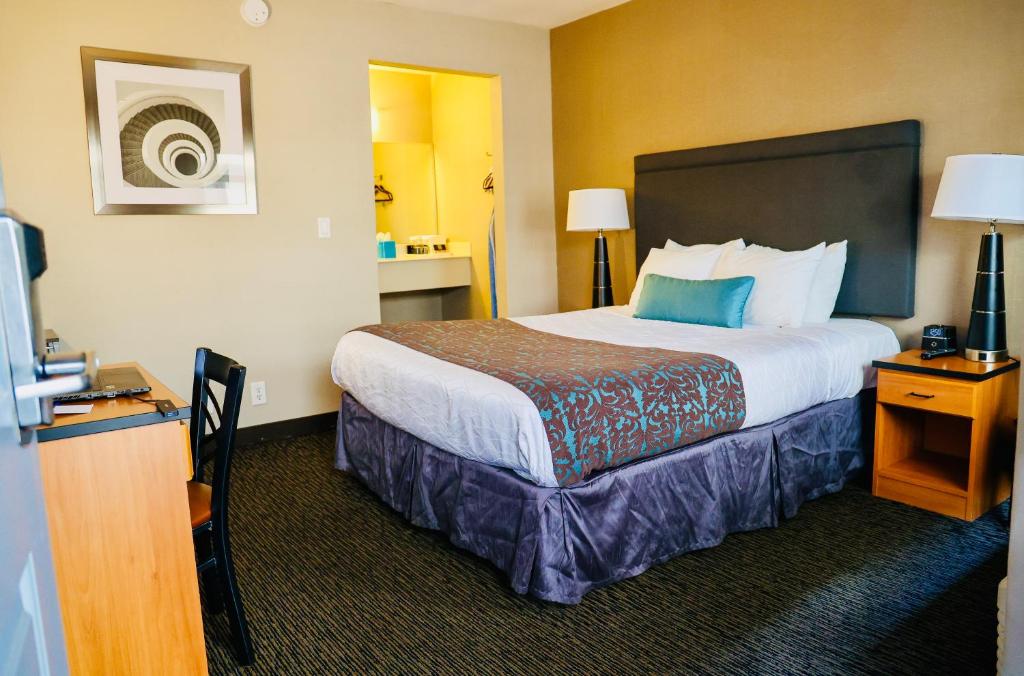 City Center Inn & Suites image