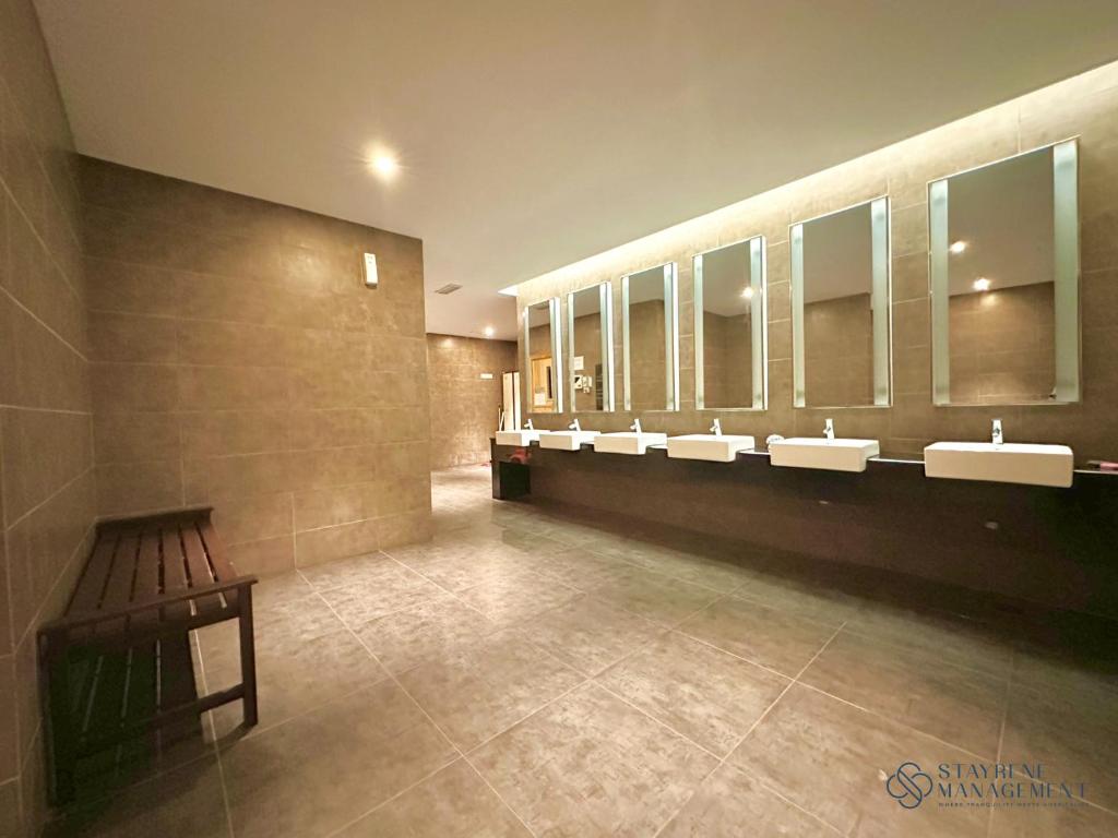 Silverscape Residence Sea View Melaka by Stayrene - Tap to explore photos