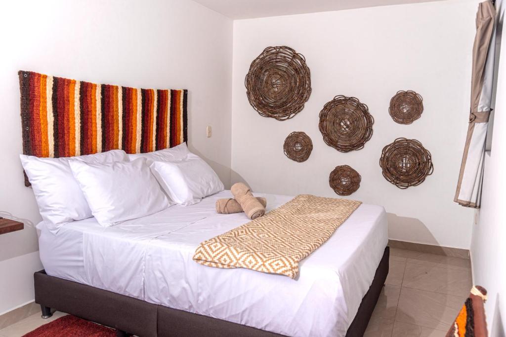 Anawasi san gil, Camas Queen, parqueadero y terraza privada