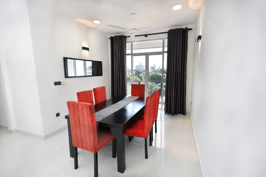 BNB RESIDENCIES MOUNT LAVINIA 2 photo 1