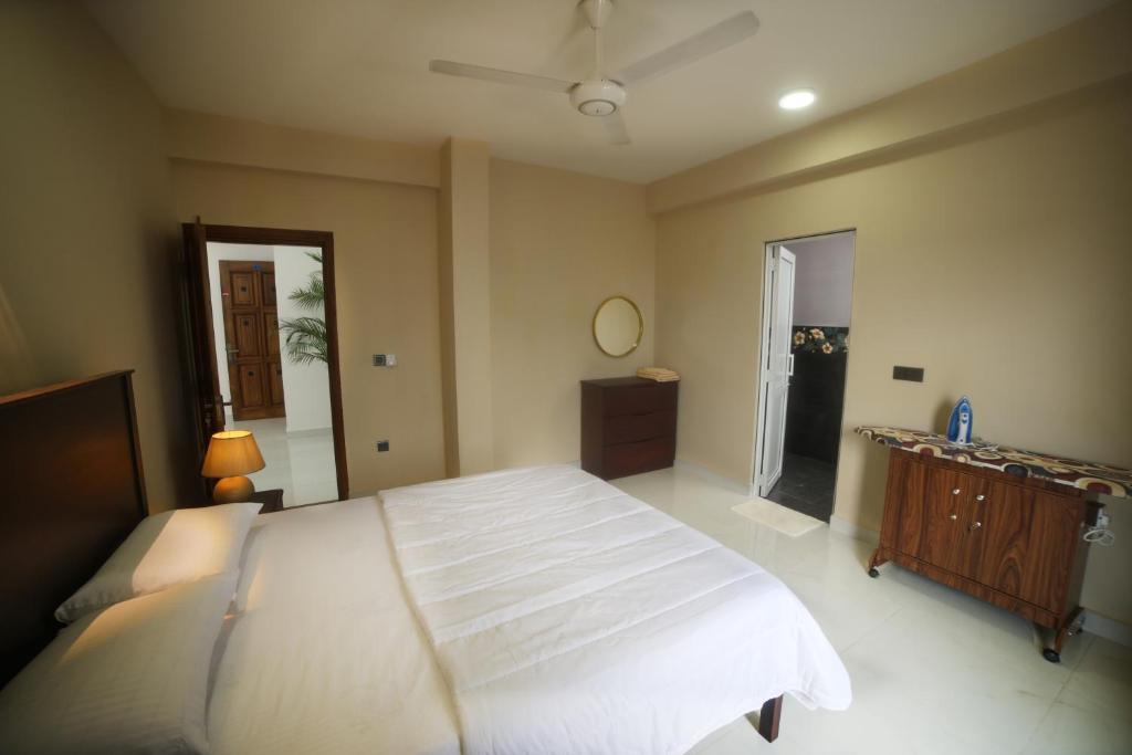 BNB RESIDENCIES MOUNT LAVINIA 2 photo 3