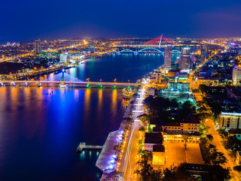 Khách Sạn Vĩnh Trung Plaza Apartments 