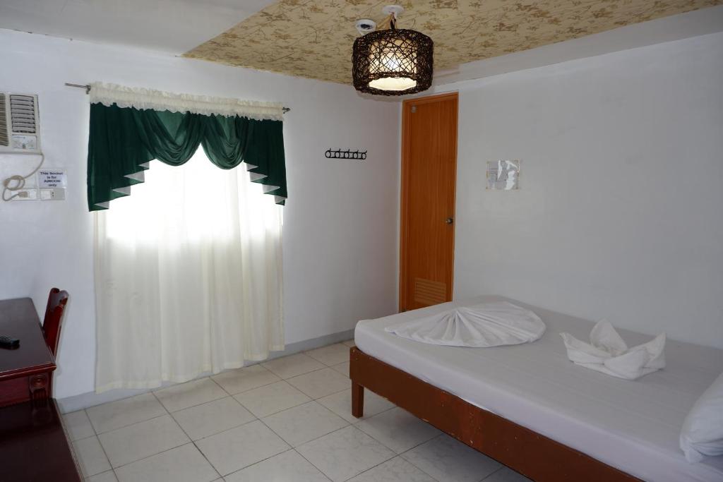 Buena Lynne's Resort photo 3