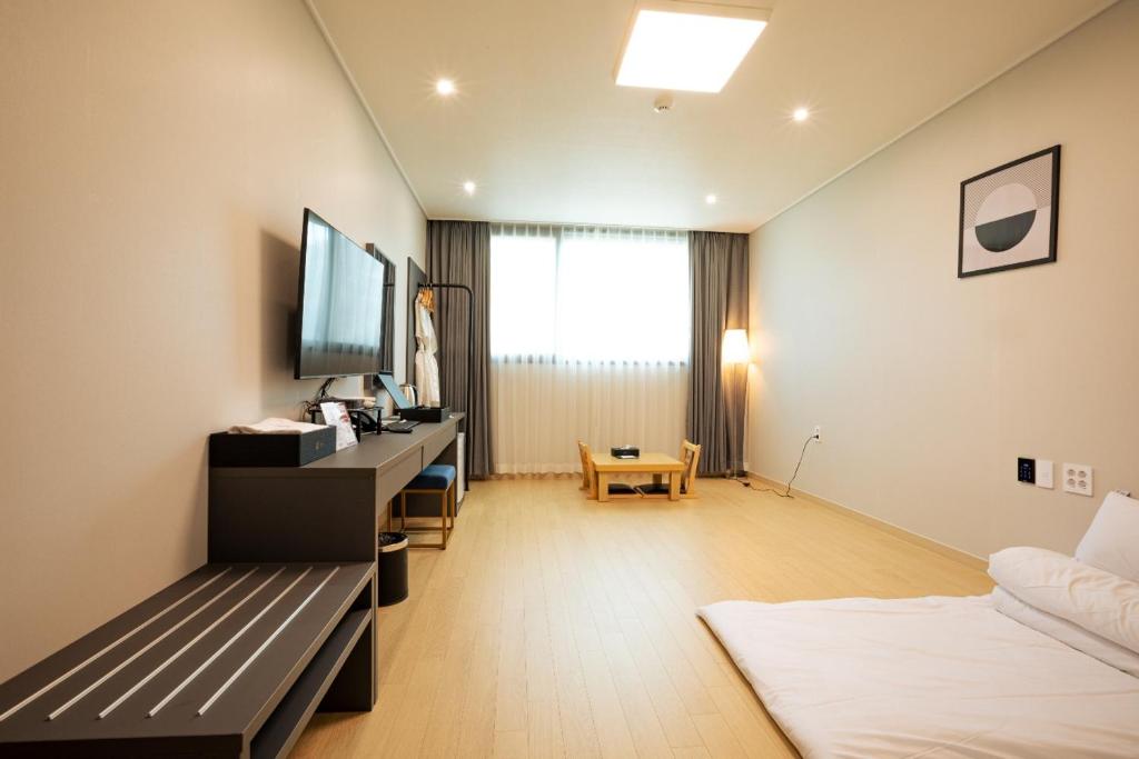Gangjin K-Stay Tourist Hotel photo 1