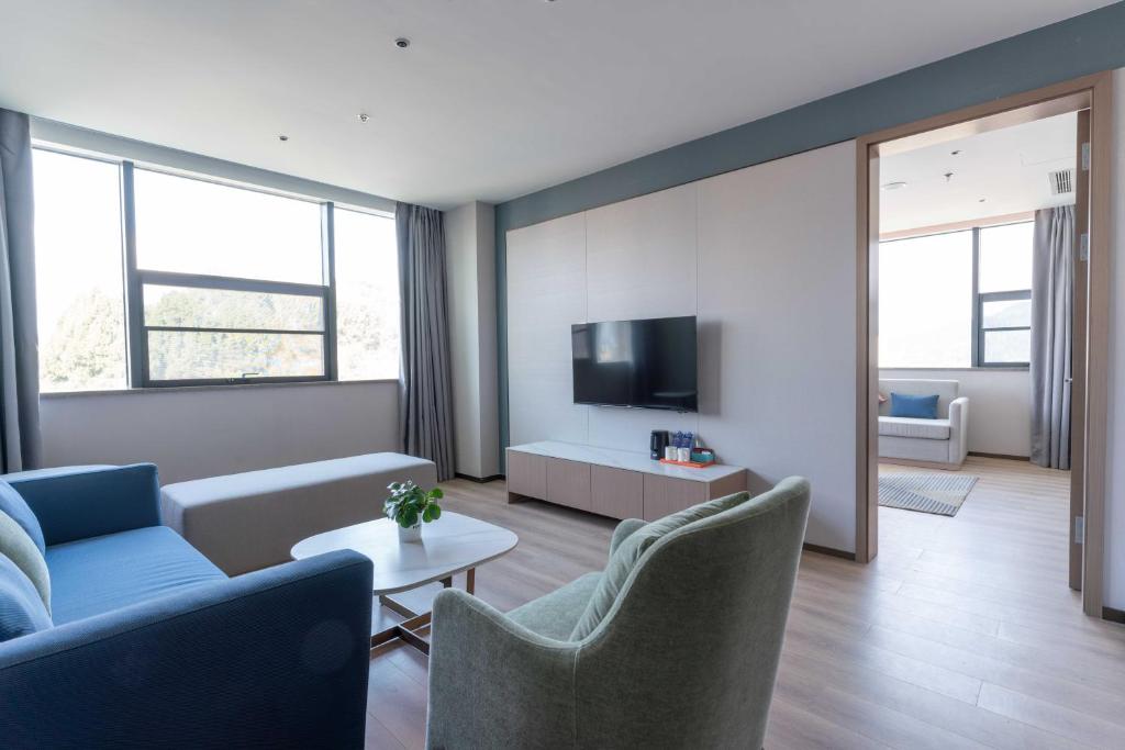 Holiday Inn Express Bazhong Center, an IHG Hotel photo 3