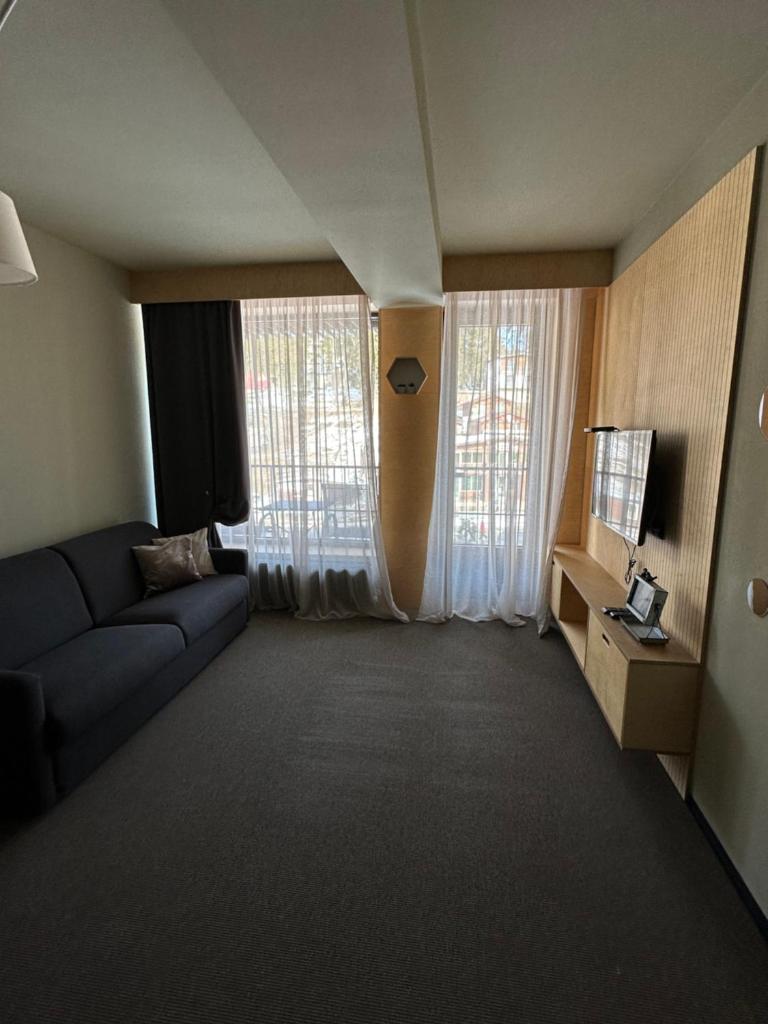 Rooms Hotel Kokhta Apartments