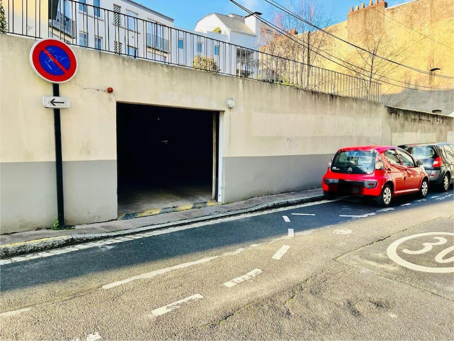 Le Châteaulin 2pers Parking photo 1