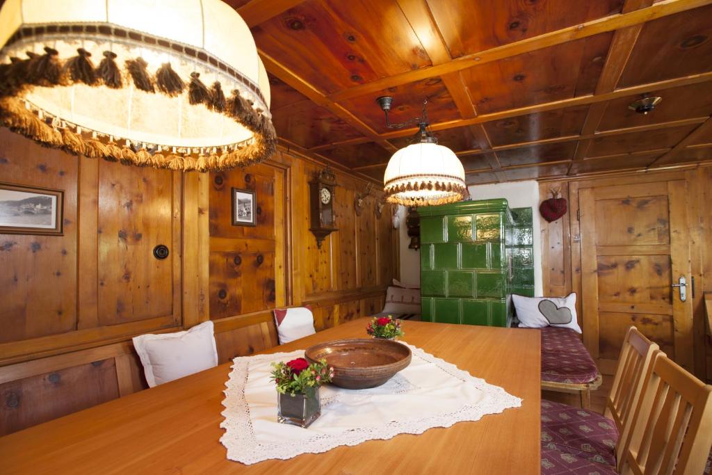 Pension der Steinbock - das 300 Jahre alte Bauernhaus - TIROL photo 3