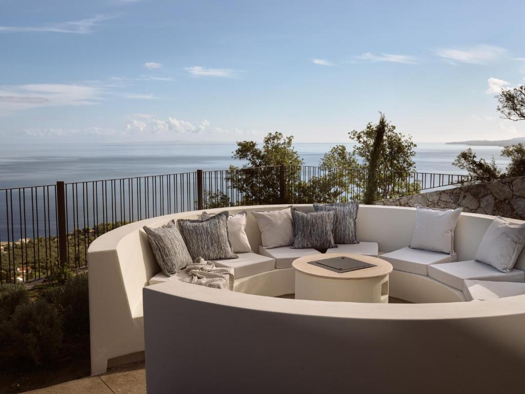 Verdante Villas , Quintessential SeaView Living, By ThinkVilla photo 2