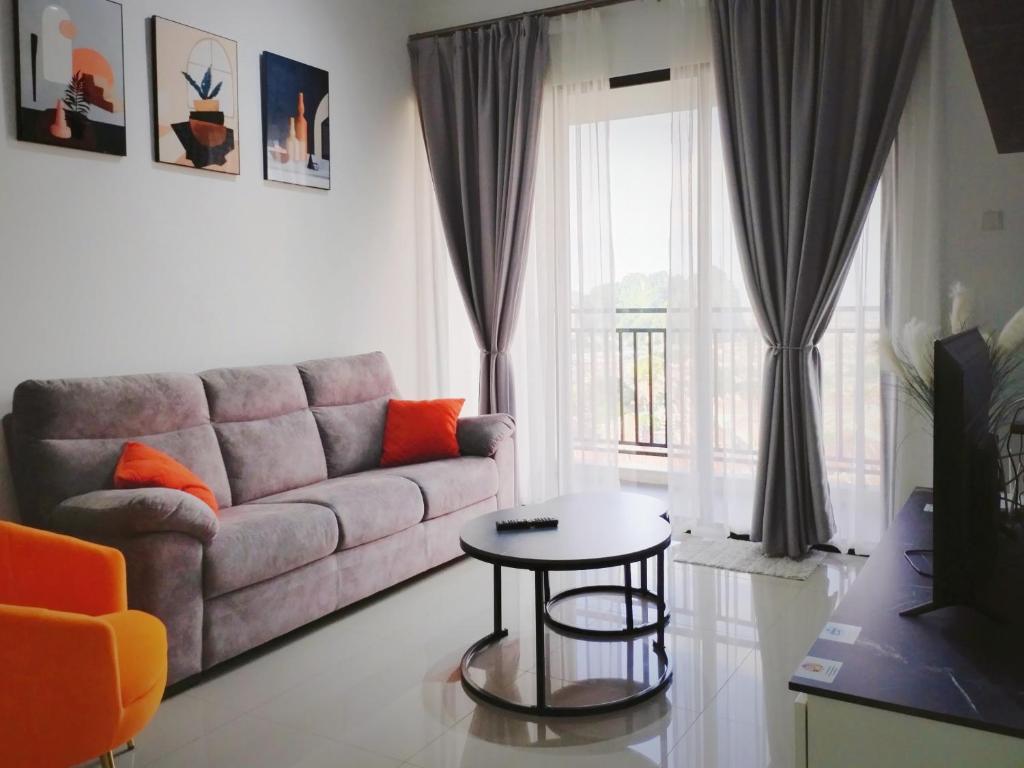 Ipoh Cove Hillview Suite 7-8 pax Tambun Lost World by City Home Empire photo 1