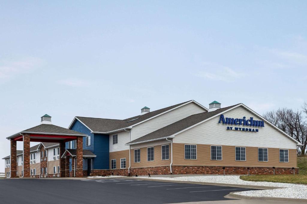 AmericInn by Wyndham Williamsburg photo 1