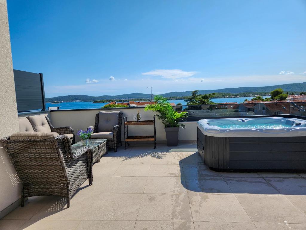 Penthouse view photo 2