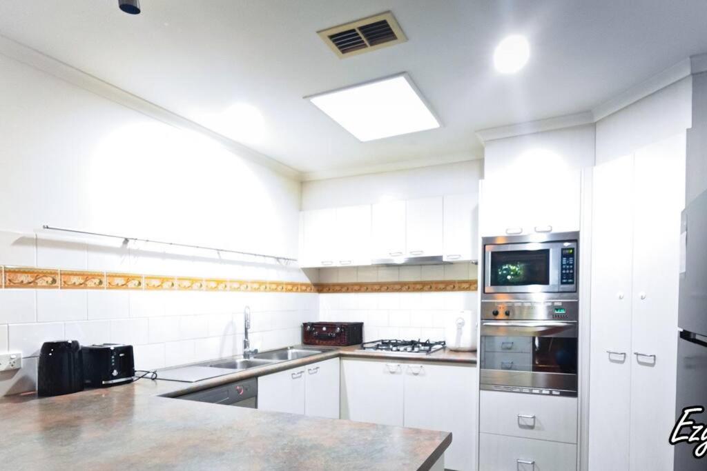 Glen 4BR 3BA idea for Family & Gatherings photo 2
