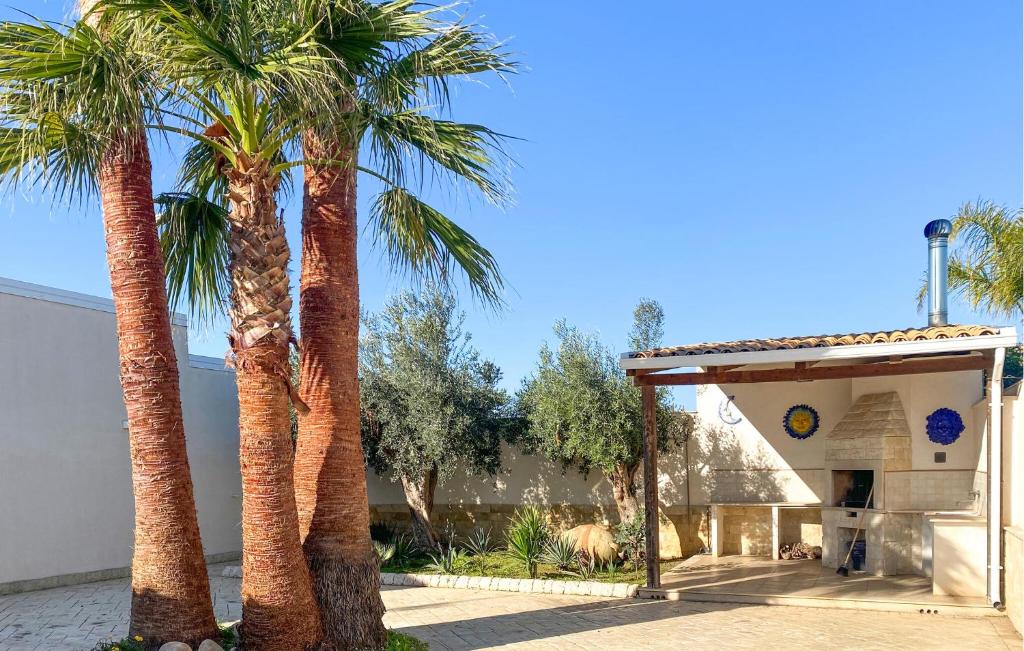 Cozy Home In Donnalucata With Private Swimming Pool, Can Be Inside Or Outside photo 3