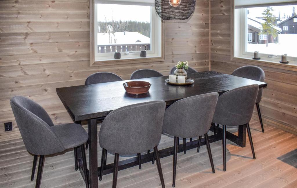 Gorgeous Home In Eggedal With House A Mountain View photo 2