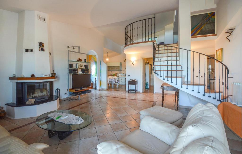 Stunning Home In Imperia With Outdoor Swimming Pool photo 1