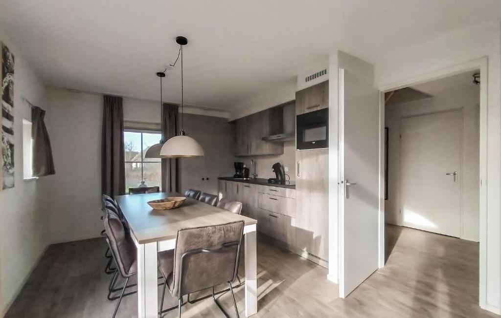Beautiful Home In Den Ham With Kitchen photo 3