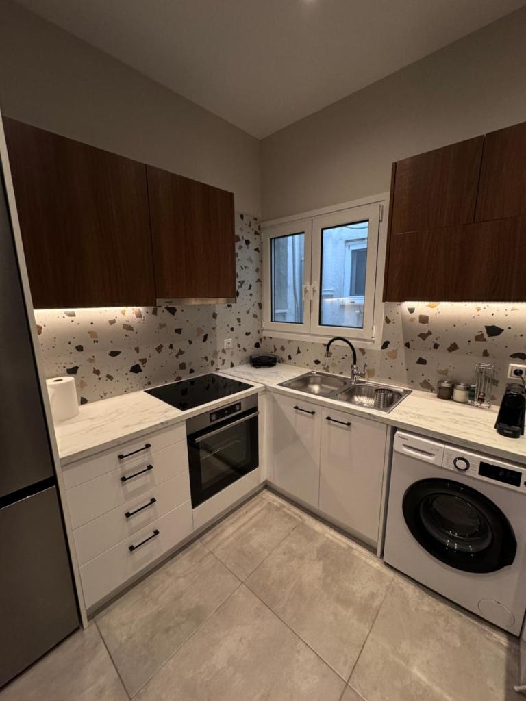 Stylish Central Lux Apartments photo 3
