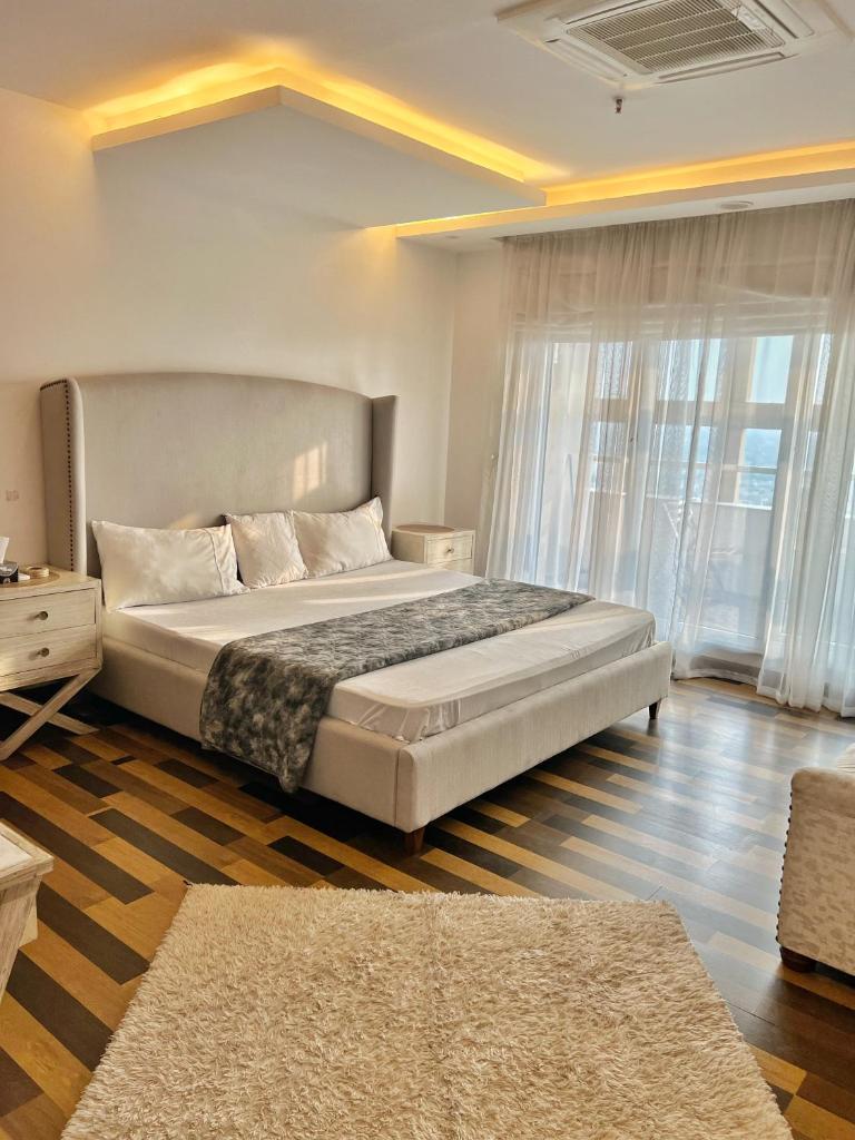 Gold crest Mall, The Aesthetic one bed suite