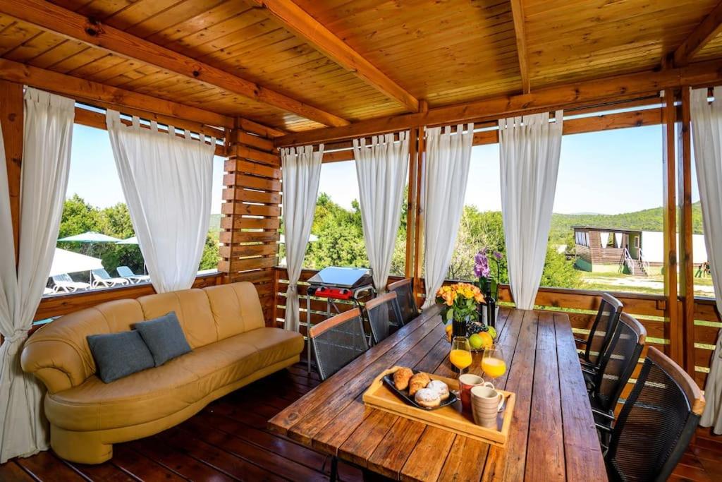Cozy and Chic Little House with pool Ivinj - 4 photo 3