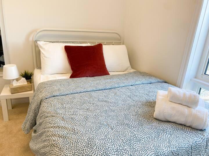 Dockside Relaxing Private Bedroom,, photo 1