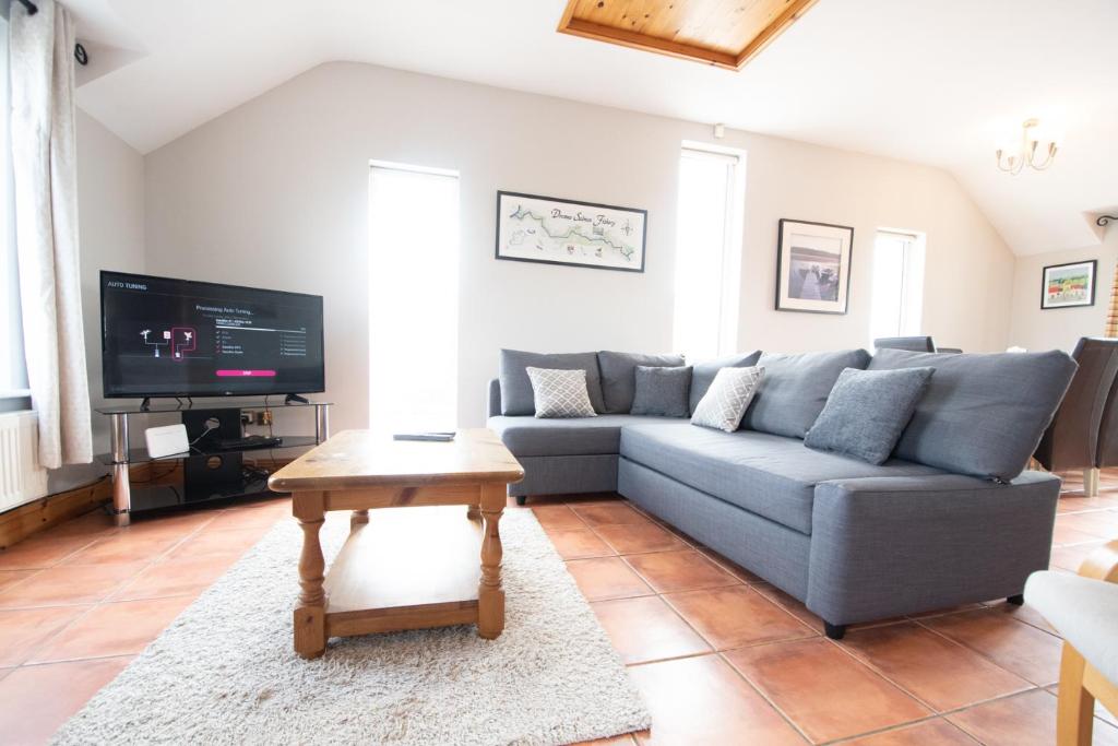 3 Fishery Cottages - 2 Bedroom house close to town photo 4