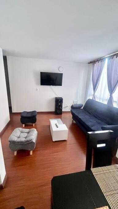 Apto cómodo en conjunto 1 piso parqueadero