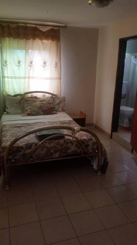 #5 princess apartments, 230mt to senegambia business strip, Wes coast GMbia photo 3
