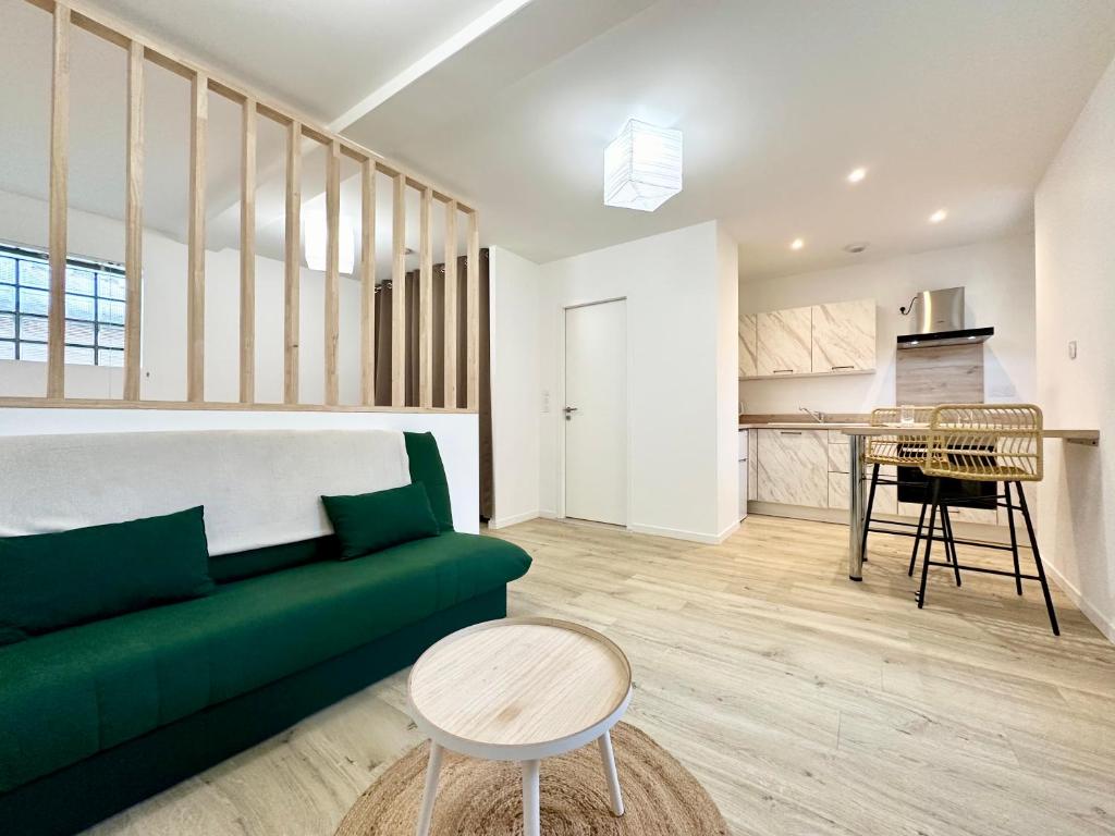 Les Forgerons Bis - Moderne - Chic