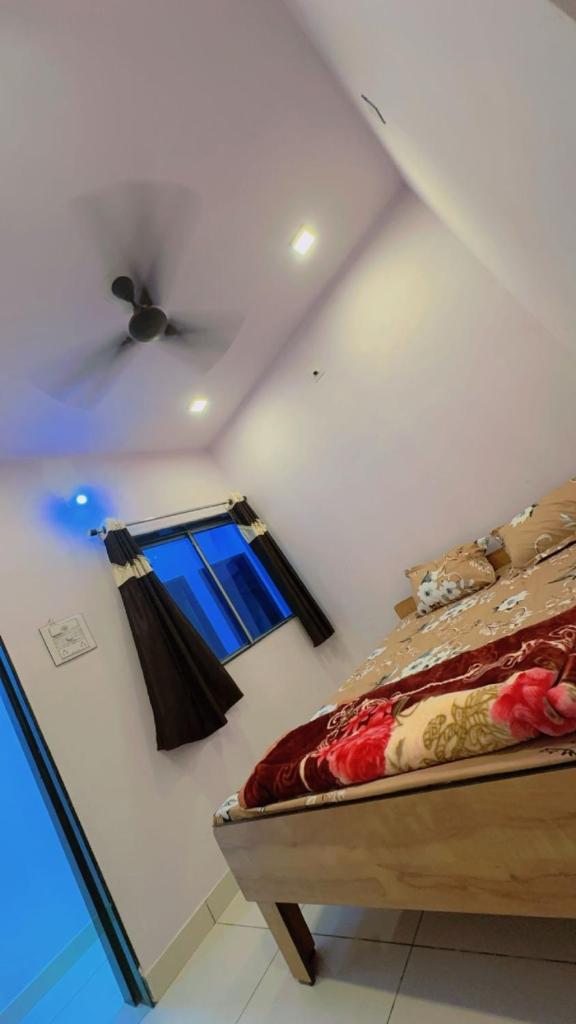 Ghanshyam hotel