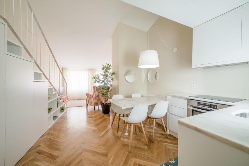 Апартаменты (Двухуровневые апартаменты), Mouzinho 160 by Oporto Tourist Apartments