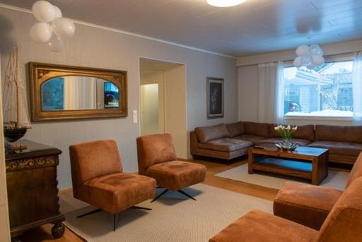 Villa Närhi 230 m2 upea talo rauhallisella alueella photo 2