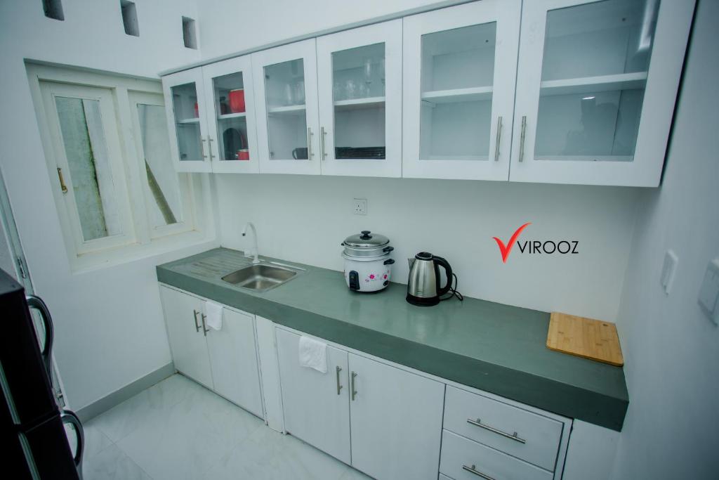 Virooz Residence Rathmalana 2 Bedroom Apartment photo 3