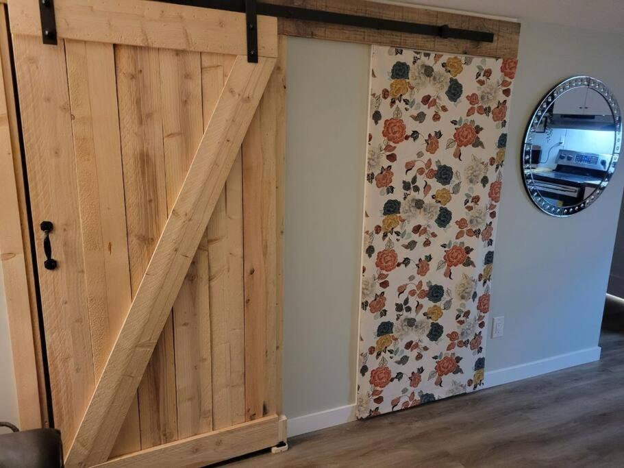 1 bedroom basement apartment with free parking photo 3