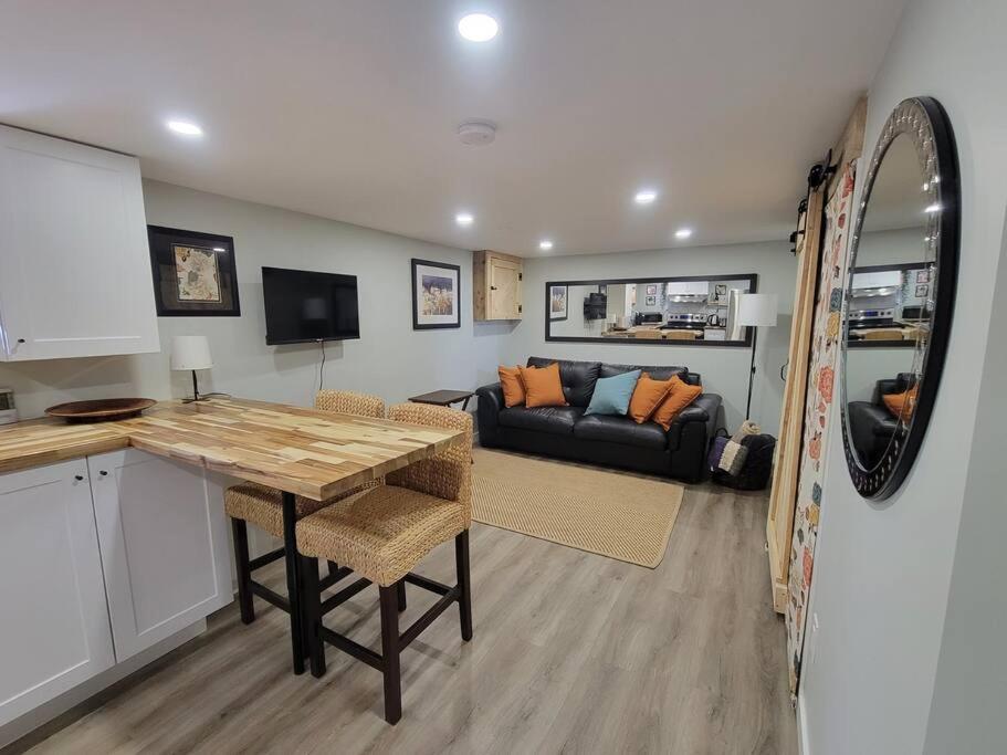 1 bedroom basement apartment with free parking photo 2