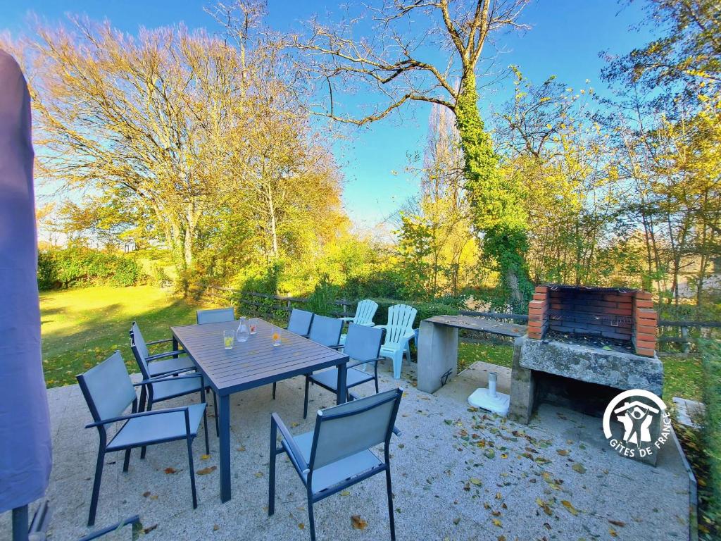 Gîte Ruillé-Froid-Fonds, 4 pièces, 6 personnes - FR-1-600-61 photo 3