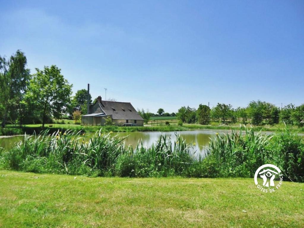 Gîte Loiron-Ruillé, 4 pièces, 6 personnes - FR-1-600-91