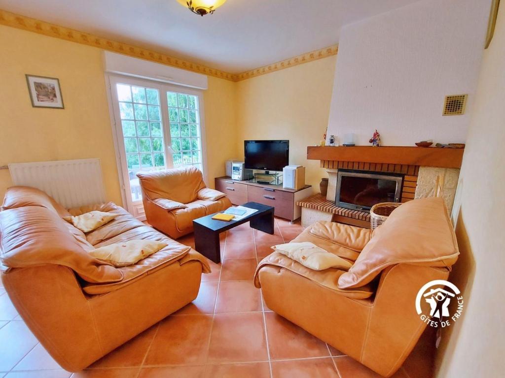 Gîte Saint-Pierre-sur-Orthe, 4 pièces, 7 personnes - FR-1-600-185 photo 2