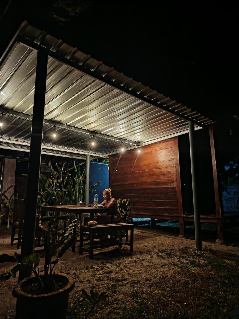 Yellow Coco Gili Gede Room Type - Double or Twin Room