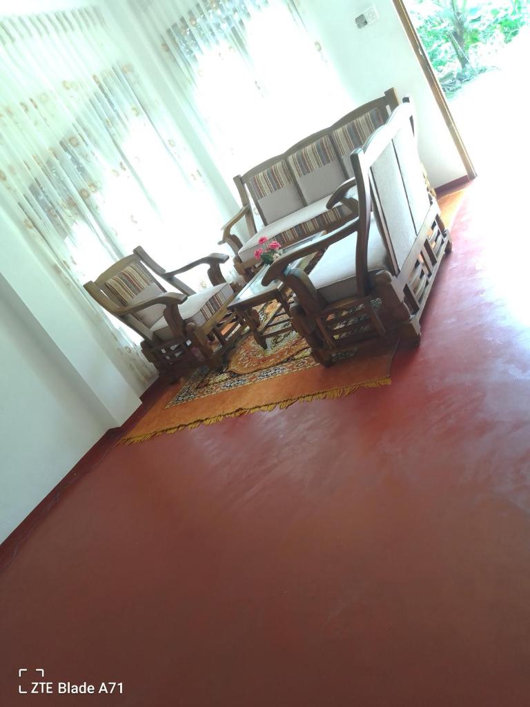 Sweet home photo 1