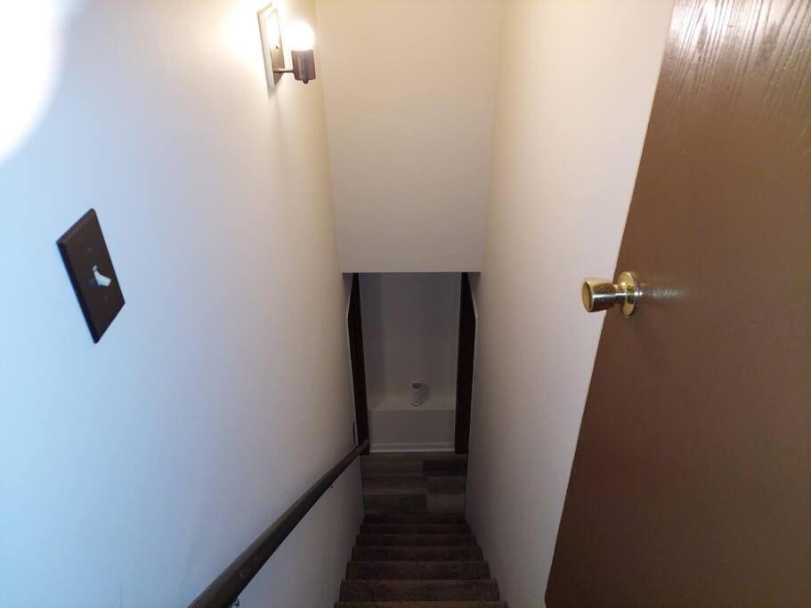 ~Como's Finest ~A Home Away From Home ~Sleeps 10 ~ photo 2