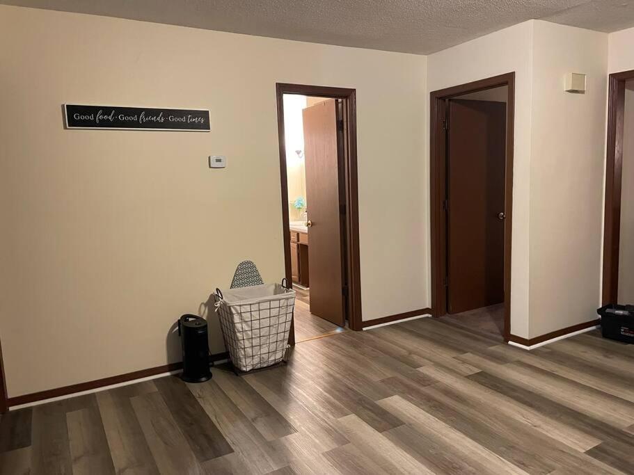 ~Como's Finest ~A Home Away From Home ~Sleeps 10 ~ photo 4