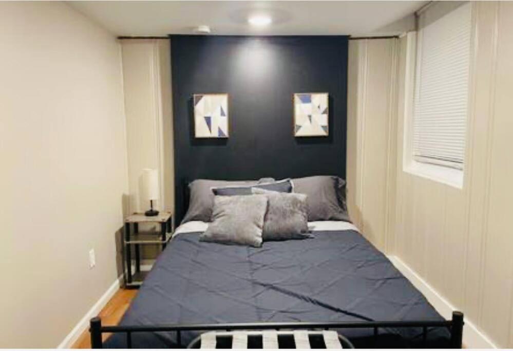 ~Close to Hosp and DT~sleeps 11~ photo 1